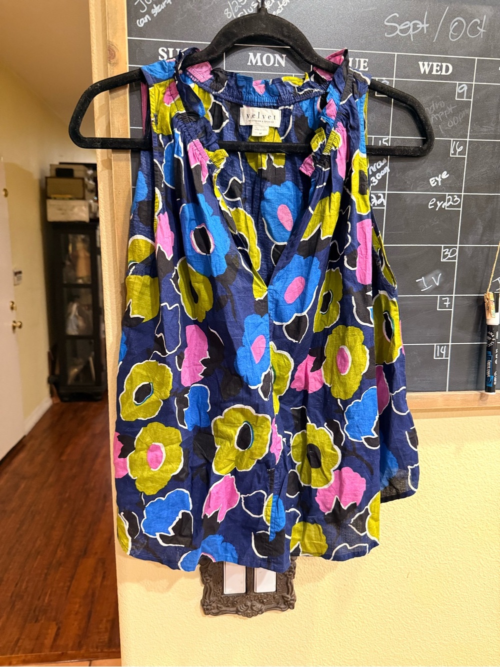Velvet by Graham & Spencer Navy Floral Ruffle Neck Sleeveless Top size medium